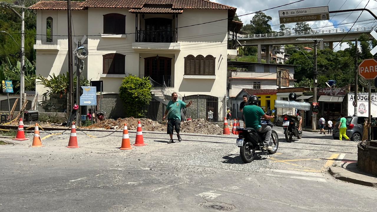 Passagem em Nível do Fritz será fechada para trânsito de veículos na tarde desta terça-feira em Santos Dumont